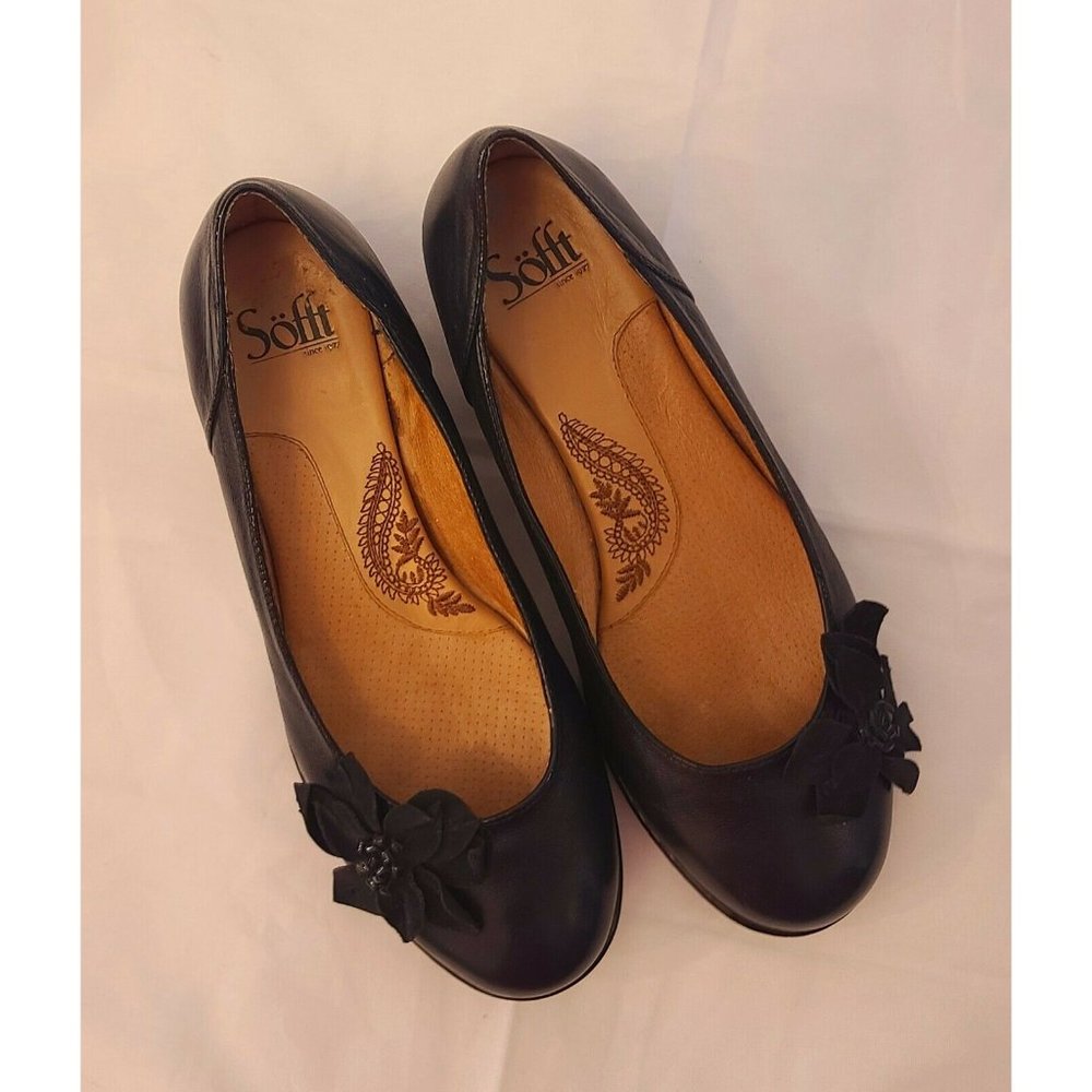 Women's Sofft Black Flat Shoes, Size 8.5 with
